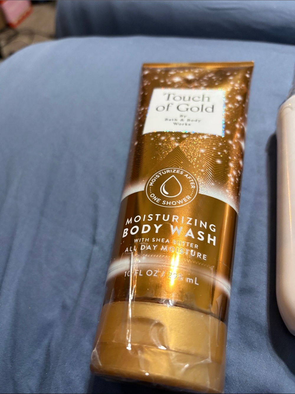 Bath & Body Works Touch of Gold Body Wash Duo - Gold, White - Picture 6 of 9